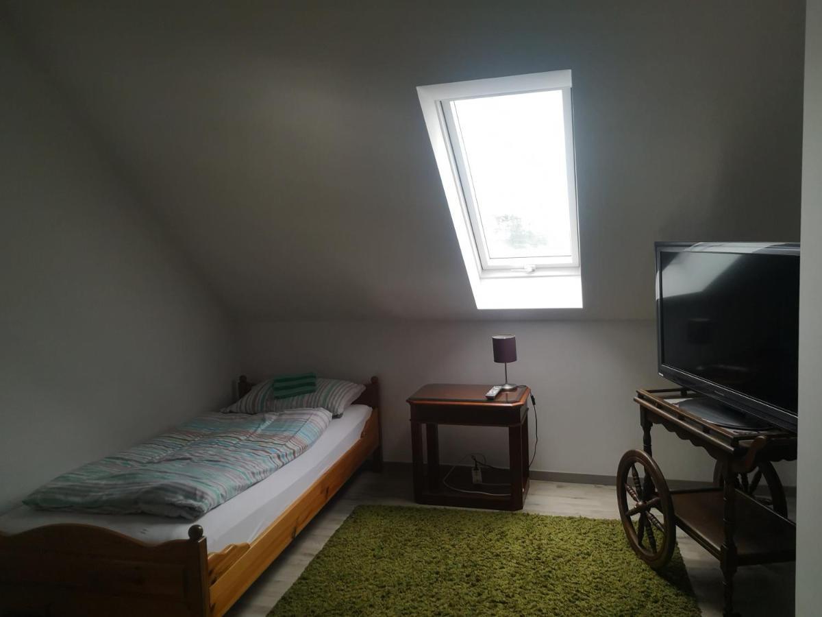 Schmetterling Zimmer Bad Lausick Buitenkant foto